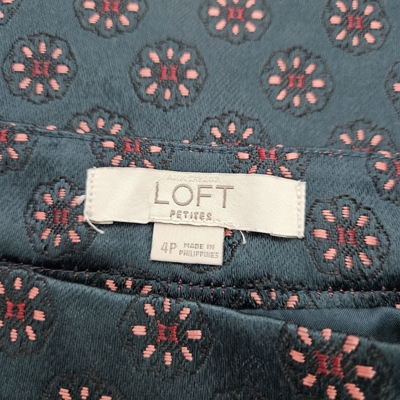 Ann Taylor LOFT A Line Skirt Green Floral Jacquard Zip Flare Petite 4P - Picture 6 of 8